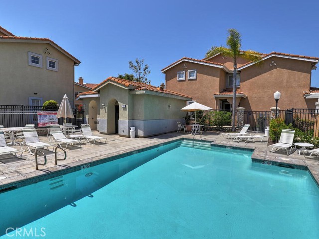 Detail Gallery Image 39 of 39 For 452 N Bloomberry #B,  Orange,  CA 92869 - 3 Beds | 2/1 Baths