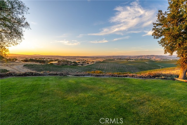 1825 Nygren Road, San Miguel CA: https://media.crmls.org/medias/2a91486e-b1fc-4e74-be14-11be1cbb2b8c.jpg