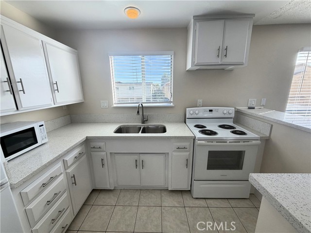 Detail Gallery Image 16 of 31 For 931 W 19th St #38,  Costa Mesa,  CA 92627 - 1 Beds | 1 Baths