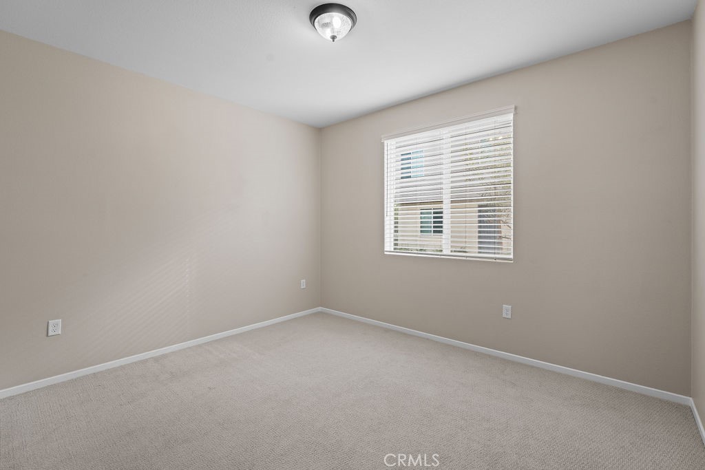 https://media.crmls.org/medias/2a945661-2ecc-4f16-9897-12685f38389a.jpg?preset=X-Large