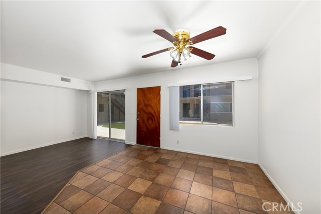 Detail Gallery Image 8 of 16 For 11827 Beverly Bld #3,  Whittier,  CA 90601 - 2 Beds | 1 Baths