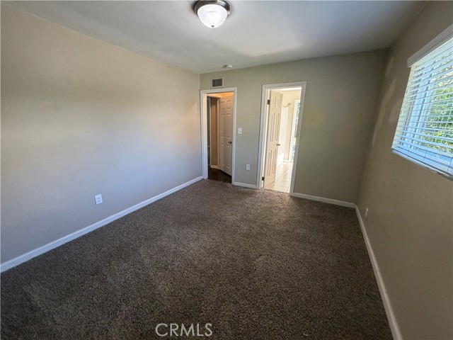 Detail Gallery Image 8 of 17 For 20252 Archwood St, Winnetka,  CA 91306 - 3 Beds | 2 Baths