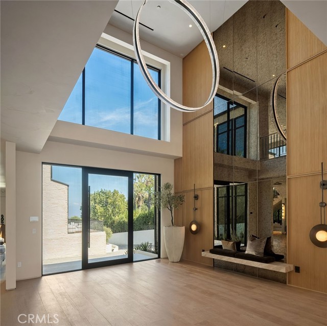 16093 Royal Oak Road photo 22