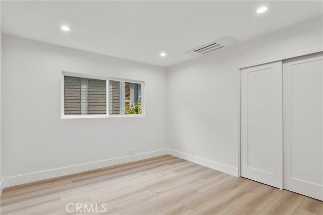 Detail Gallery Image 8 of 24 For 913 E Balboa Blvd #B,  Newport Beach,  CA 92661 - 3 Beds | 3 Baths