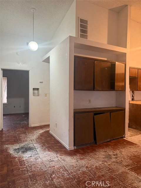 Detail Gallery Image 7 of 21 For 1644 N Tipton St, Visalia,  CA 93292 - 2 Beds | 1 Baths