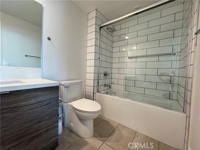 Detail Gallery Image 29 of 34 For 4383 N Sepulveda Blvd, Sherman Oaks,  CA 91403 - 2 Beds | 2 Baths