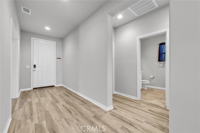 35179 Rockford Way, Murrieta CA: https://media.crmls.org/medias/2a97718d-373b-4f1d-8fba-266b7584e7cc.jpg