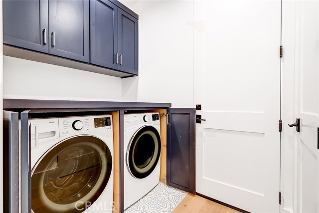 2621 Gates Avenue, Redondo Beach, California 90278, 4 Bedrooms Bedrooms, ,4 BathroomsBathrooms,Residential,Sold,Gates,PV23085389