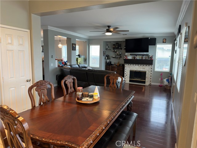 1928 Hawthorne Street, San Jacinto CA: https://media.crmls.org/medias/2a97ecd2-e9e9-400a-aa2a-8c9ce29985c0.jpg