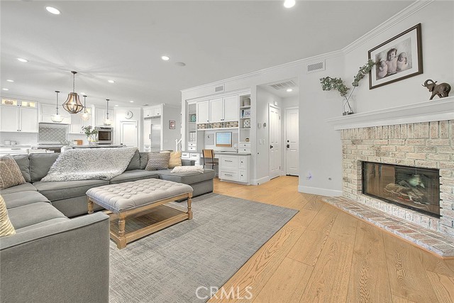 Detail Gallery Image 12 of 30 For 32 Hillsdale, Irvine,  CA 92602 - 4 Beds | 2/1 Baths