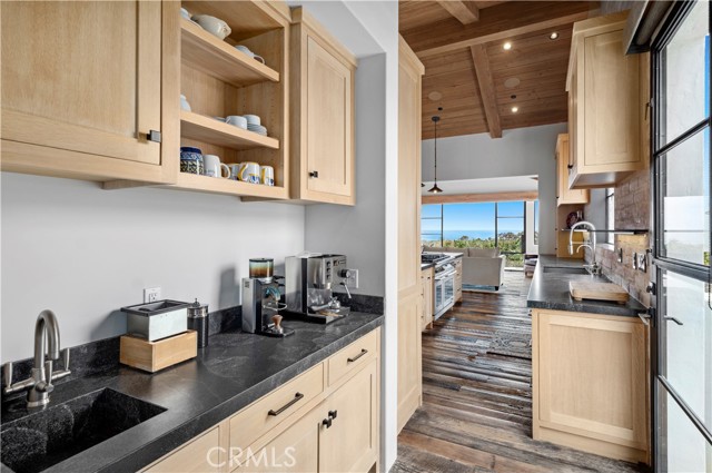 444 De Sola, Corona del Mar CA: https://media.crmls.org/medias/2a990a8d-1581-4cb7-8464-38b328681d8e.jpg