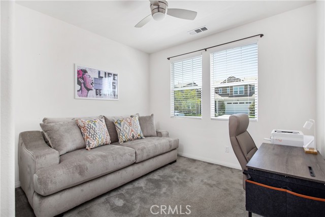 32172 Verbena Way, Temecula CA: https://media.crmls.org/medias/2a990c73-cf07-47df-b906-6a69c477dd51.jpg