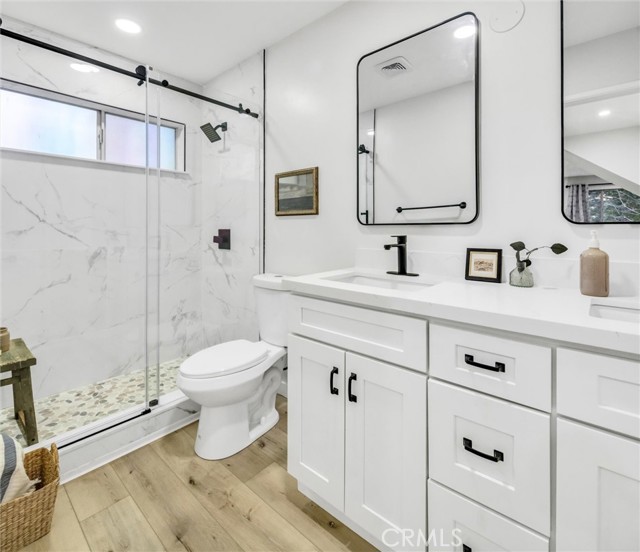 Detail Gallery Image 14 of 33 For 377 Hillside, Lake Arrowhead,  CA 92352 - 3 Beds | 2 Baths