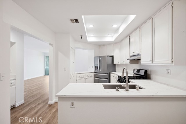 Detail Gallery Image 5 of 46 For 1450 Brett Place #205,  San Pedro,  CA 90732 - 3 Beds | 2 Baths