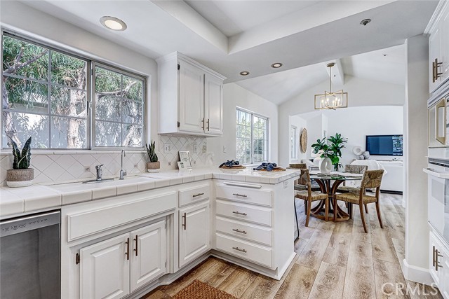 2621 Grant Avenue, Redondo Beach, California 90278, 3 Bedrooms Bedrooms, 0 ,Residential,For Sale,Grant,0,SB26134274