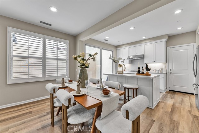 Detail Gallery Image 8 of 40 For 168 Outwest, Irvine,  CA 92618 - 3 Beds | 3 Baths