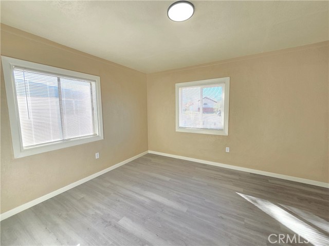 Detail Gallery Image 12 of 16 For 8651 S Loop, California City,  CA 93505 - 2 Beds | 1 Baths
