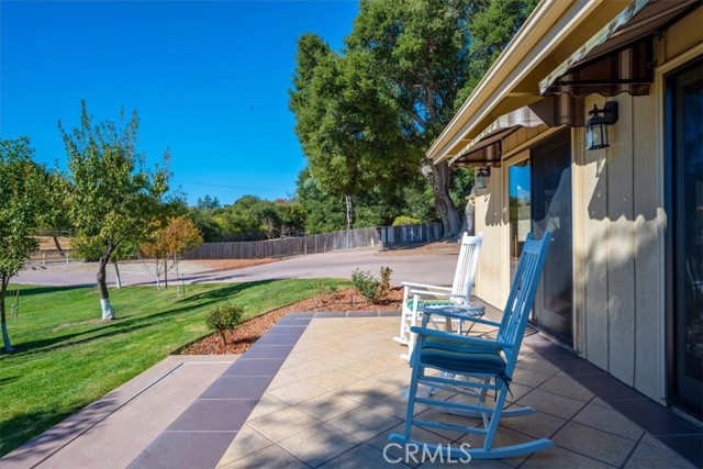 Detail Gallery Image 26 of 71 For 10325 Circle Oak Dr, Atascadero,  CA 93422 - 2 Beds | 2 Baths