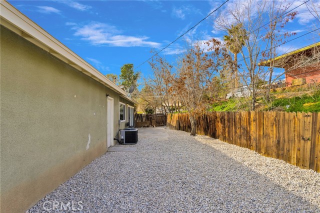 Detail Gallery Image 27 of 44 For 15846 Inyo, Victorville,  CA 92395 - 3 Beds | 2 Baths