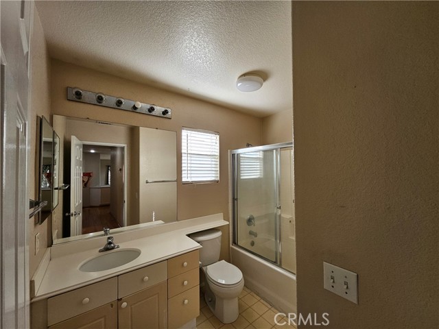 1366 Withorn Court, Riverside CA: https://media.crmls.org/medias/2a9e9e2a-3b5a-4d6b-a304-492988bff905.jpg