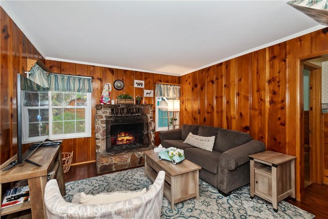 Detail Gallery Image 12 of 33 For 41496 Oak, Big Bear Lake,  CA 92315 - 2 Beds | 1/1 Baths