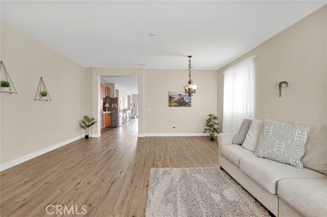 Detail Gallery Image 6 of 50 For 13720 Adams St, Oak Hills,  CA 92344 - 4 Beds | 2 Baths