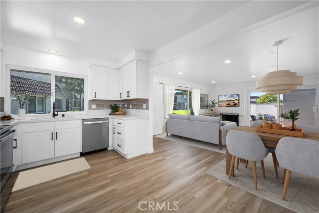 Image 17 of 70 For 11268 Morgen Way