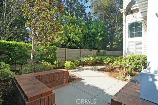 Detail Gallery Image 32 of 70 For 1074 Westcreek Ln, Westlake Village,  CA 91362 - 3 Beds | 2/1 Baths