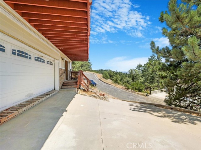 Detail Gallery Image 18 of 46 For 30134 Enchanted Way, Running Springs,  CA 92382 - 4 Beds | 3/1 Baths
