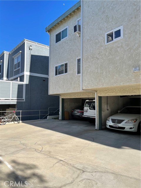 Detail Gallery Image 2 of 8 For 401 Manhattan Ave, Hermosa Beach,  CA 90254 - 1 Beds | 1 Baths