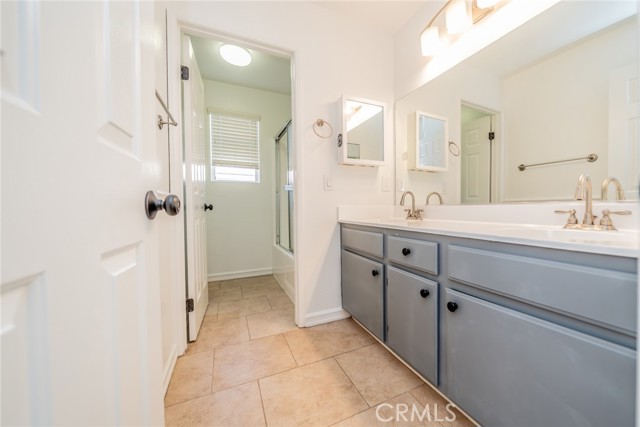 Detail Gallery Image 31 of 61 For 13621 Dellwood Ave, Victorville,  CA 92392 - 6 Beds | 3 Baths