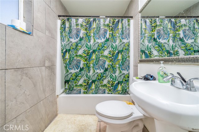 Detail Gallery Image 28 of 66 For 11986 White Ave, Adelanto,  CA 92301 - 4 Beds | 3 Baths