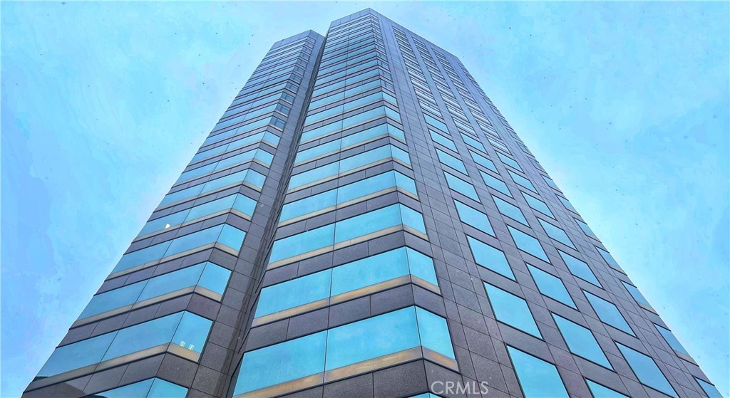 801 S Grand