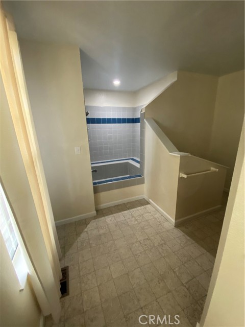20995 Powder Horn Road, Hidden Valley Lake CA: https://media.crmls.org/medias/2aa20011-a4f9-4d40-96ea-d50aabf7c84a.jpg
