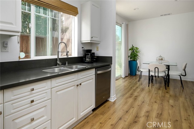 Detail Gallery Image 15 of 45 For 22909 Serra Dr, Carson,  CA 90745 - 3 Beds | 3 Baths