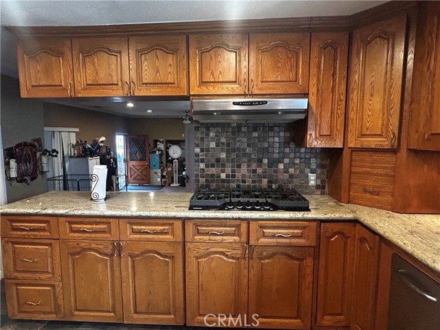 Detail Gallery Image 10 of 15 For 11329 Alburtis Ave, Norwalk,  CA 90650 - 3 Beds | 2 Baths