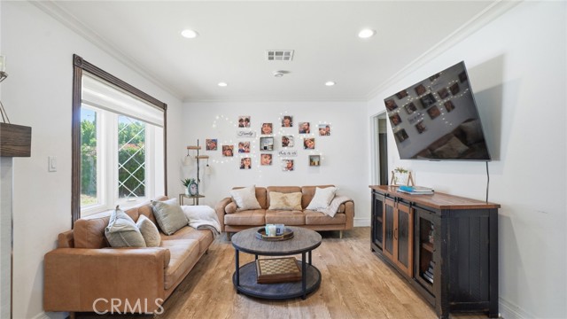 Detail Gallery Image 21 of 56 For 11426 Collett Avenue, Granada Hills,  CA 91344 - 3 Beds | 2 Baths