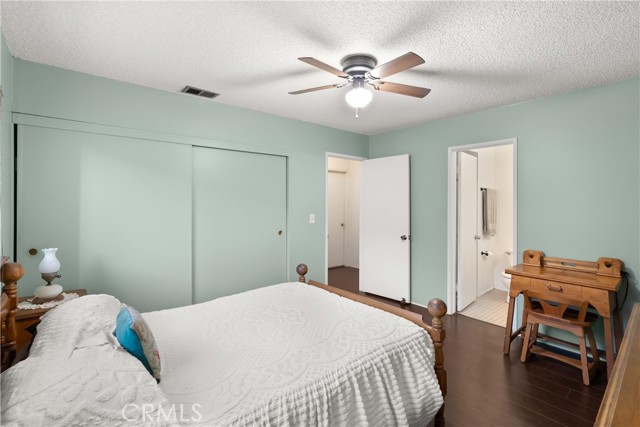 14432 Elmhurst Cir, Huntington Beach CA: https://media.crmls.org/medias/2aa2d580-caea-41de-b2a2-e72b92150721.jpg
