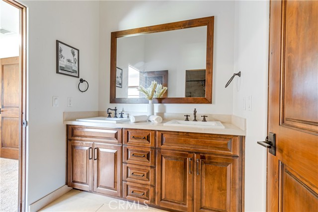 2aa39db9 Fcfb 45a0 9f1d E2feca87c629