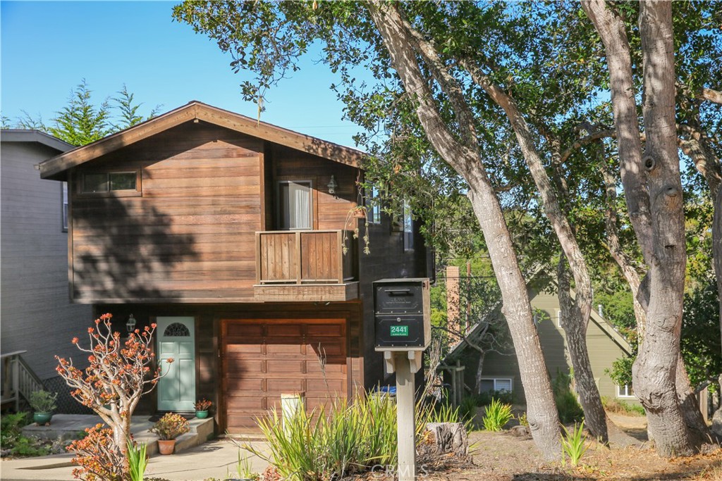 2441 Alban Place