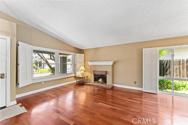 Detail Gallery Image 4 of 17 For 10450 Lavender Ct, Rancho Cucamonga,  CA 91737 - 2 Beds | 2 Baths