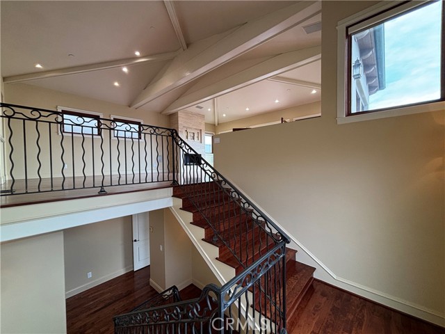 304 27th Street, Manhattan Beach CA: https://media.crmls.org/medias/2aa709fa-705f-4959-9a4b-0d1c2ba0c6f6.jpg