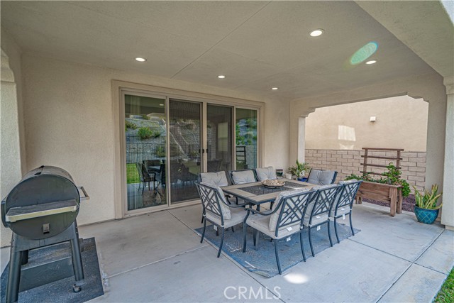 Detail Gallery Image 41 of 59 For 18642 Cedar Crest Dr, Canyon Country,  CA 91387 - 4 Beds | 3 Baths