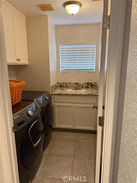 Detail Gallery Image 11 of 18 For 16432 Harmony Ranch, Delhi,  CA 95315 - 5 Beds | 3 Baths