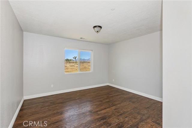 Detail Gallery Image 12 of 28 For 465 Solano Rd, Pinon Hills,  CA 92372 - 4 Beds | 2 Baths