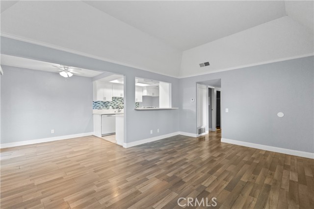 1477 Clemson Way Way, Riverside CA: https://media.crmls.org/medias/2aac6d71-c877-4276-97ab-e01861ceb069.jpg