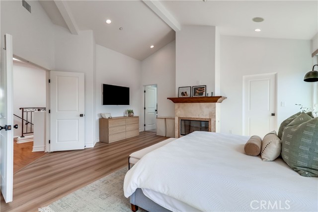 Detail Gallery Image 38 of 53 For 1902 Marshallfield Ln a,  Redondo Beach,  CA 90278 - 4 Beds | 3/1 Baths