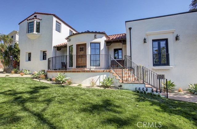 2400 N Commonwealth Avenue, Los Angeles, CA 90027 ...