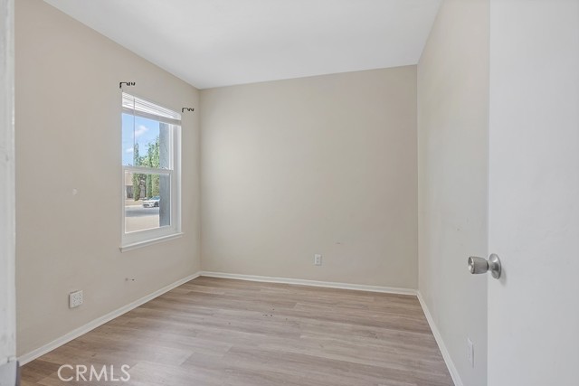 Detail Gallery Image 17 of 28 For 44556 Fenhold St, Lancaster,  CA 93535 - 4 Beds | 2 Baths