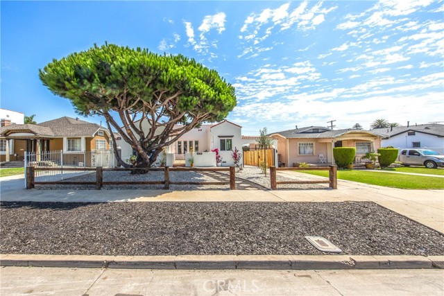 Detail Gallery Image 2 of 42 For 5140 Chesley Ave, Los Angeles,  CA 90043 - 3 Beds | 2 Baths